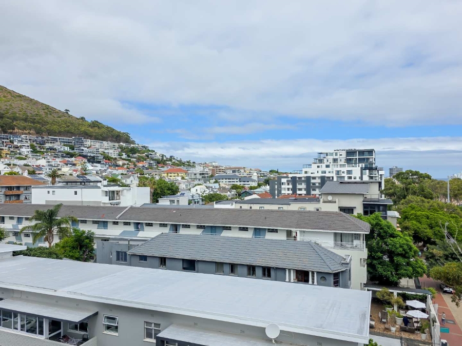 2 Bedroom Property for Sale in Green Point Western Cape